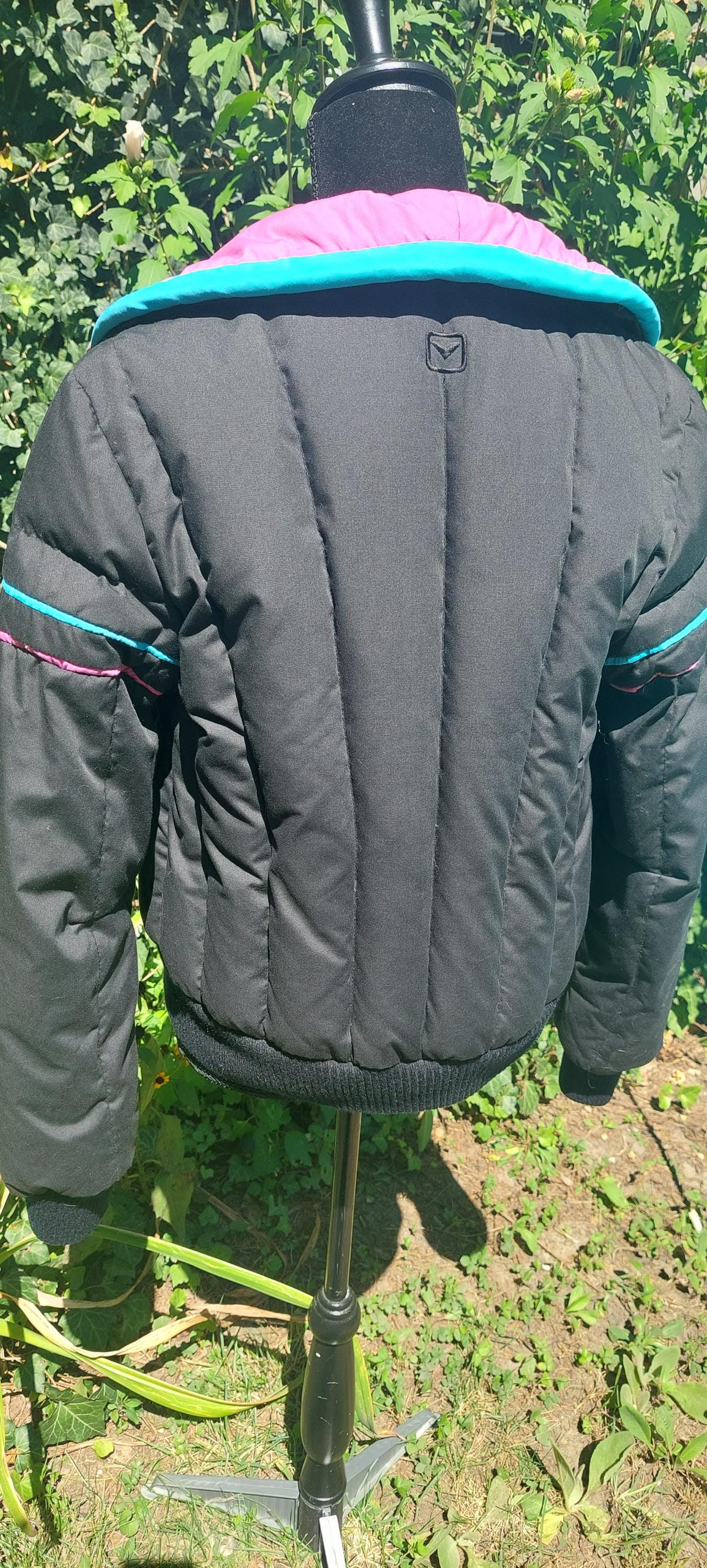 Vintage 1980s Obermeyer Black Teal & Pink Striped Puffy Carrie Style Ski Jacket