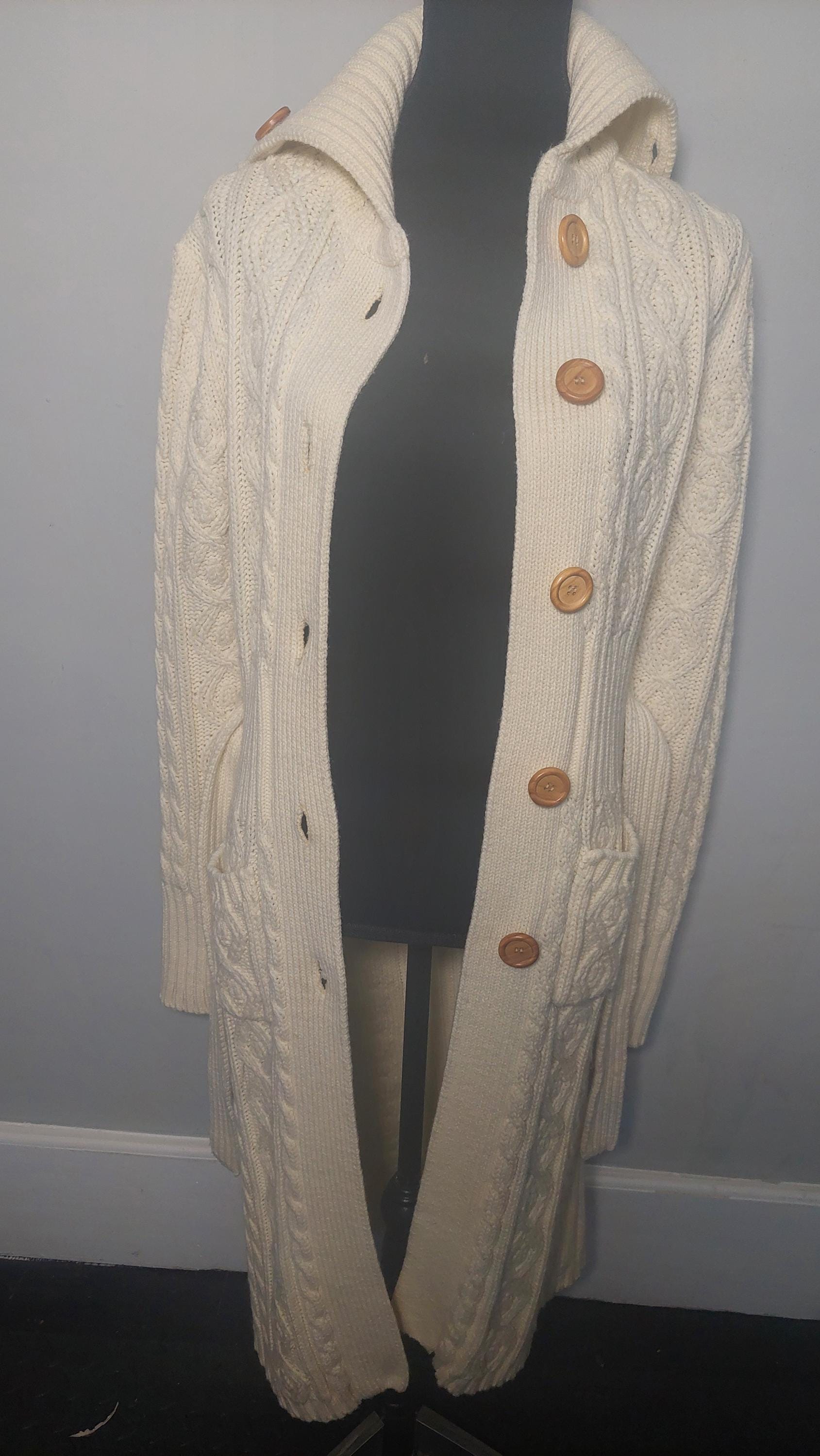 1970s Cream Cableknit Acrylic Versatile Duster with Wooden Buttons Made in Taiwan