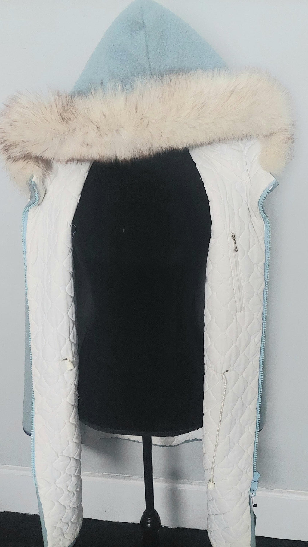 1970s Hudson's Bay Pure Virgin Wool Embroidered Hooded Winter Coat