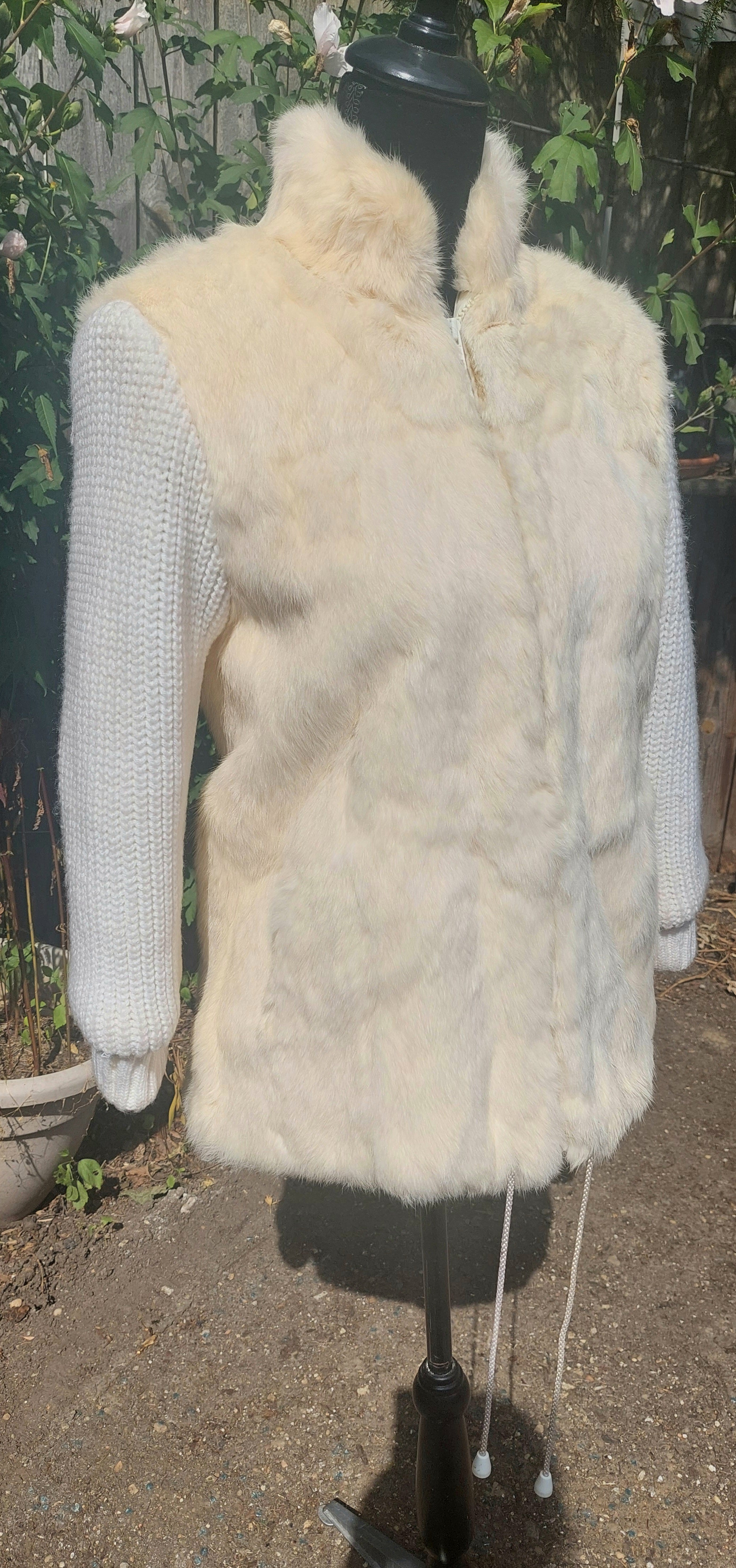 Vintage 1980s Off White Jordache Genuine Rabbit Fur Knit Sleeve Winter Jacket Co