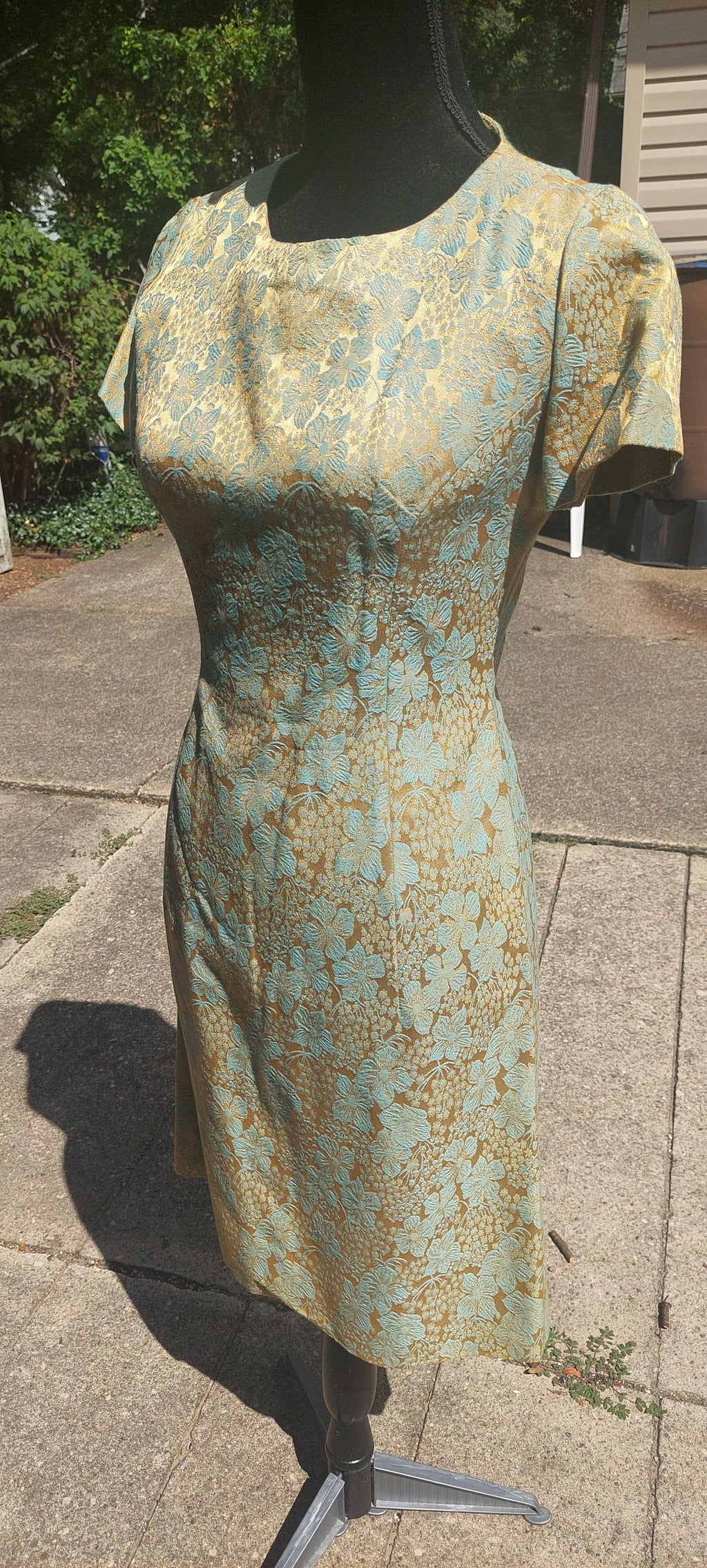 1960s Leslie Fay Turquoise & Gold Brocade Shift Dress and Jacket Set