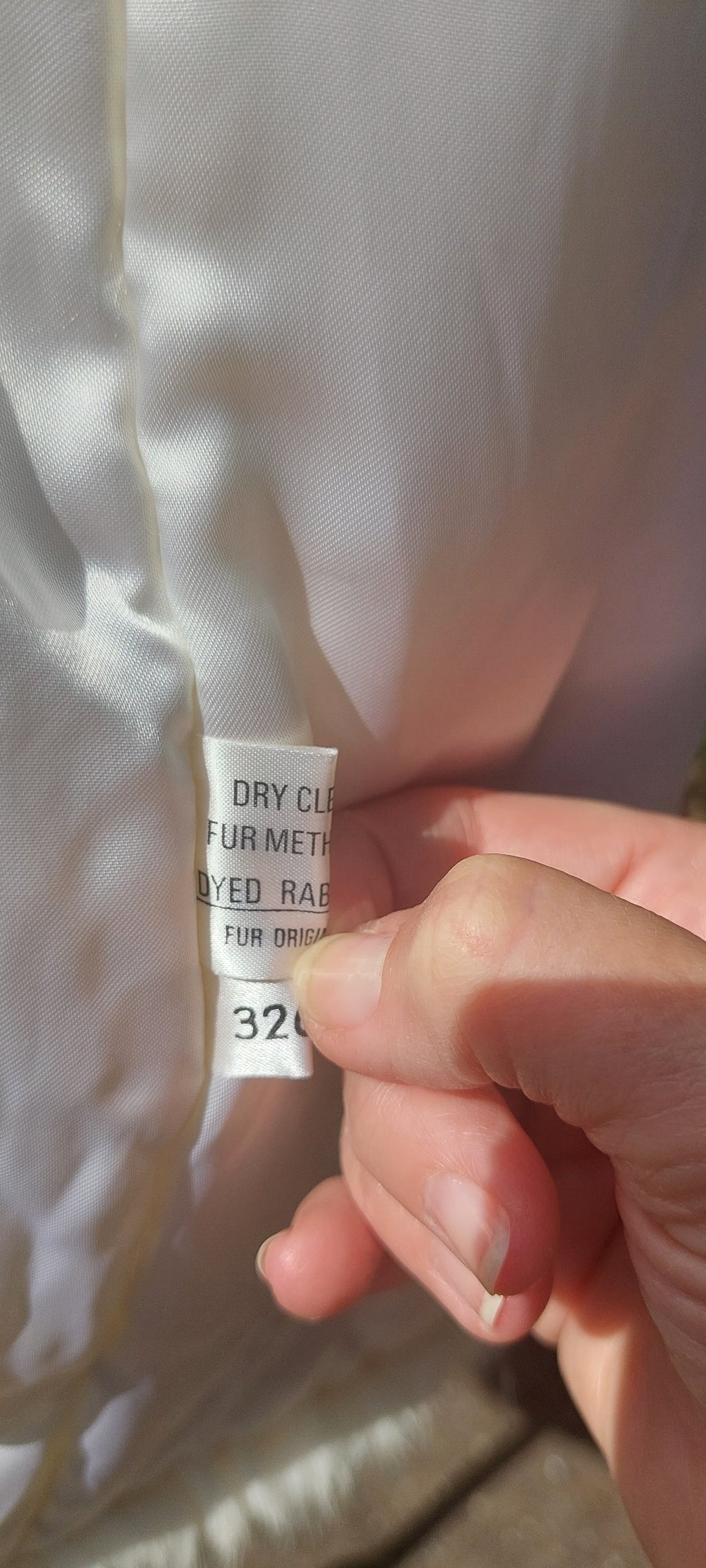 Vintage 1980s Off White Jordache Genuine Rabbit Fur Knit Sleeve Winter Jacket Co