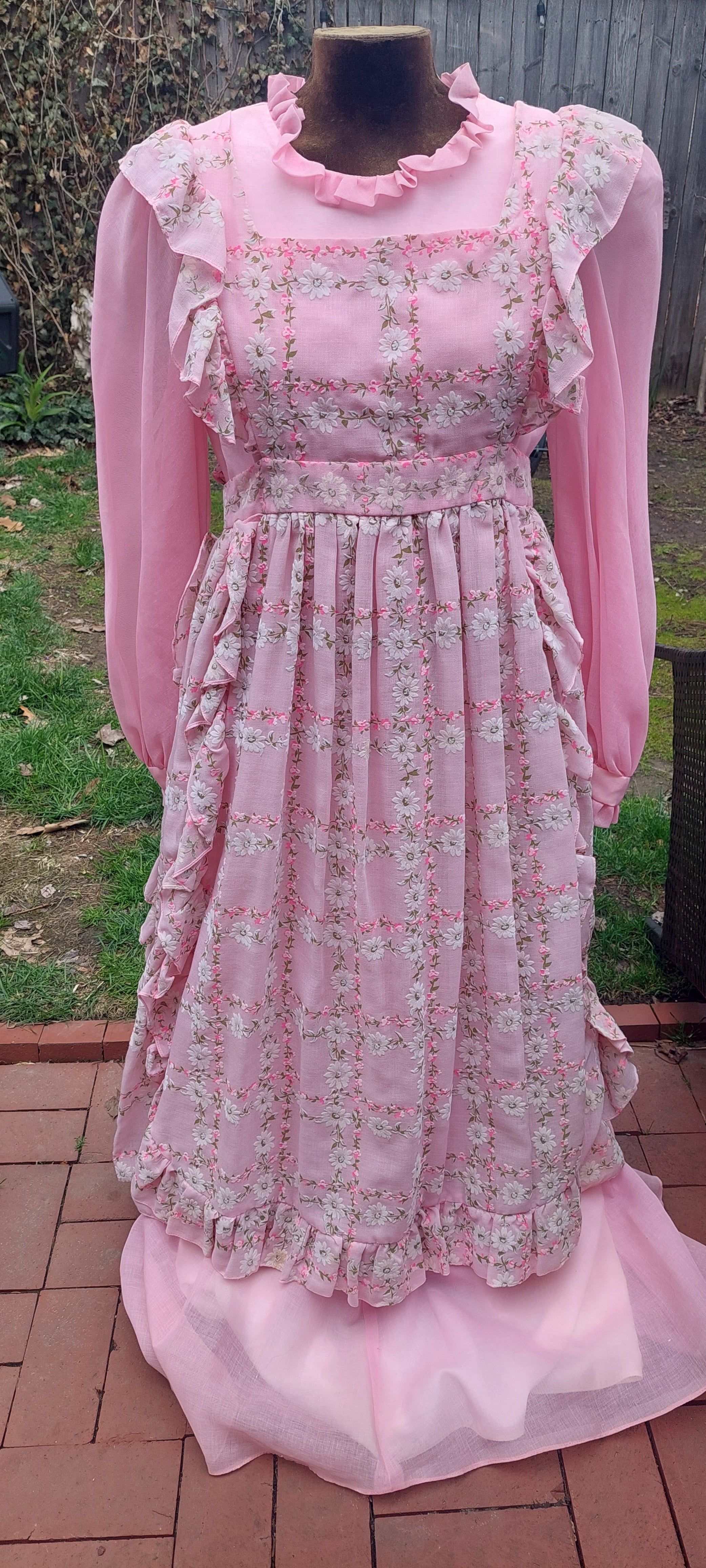 1970s Emma Domb Prairie Dress:2-Piece Pink Boho Maxi Gown with Ruffled Pinafore